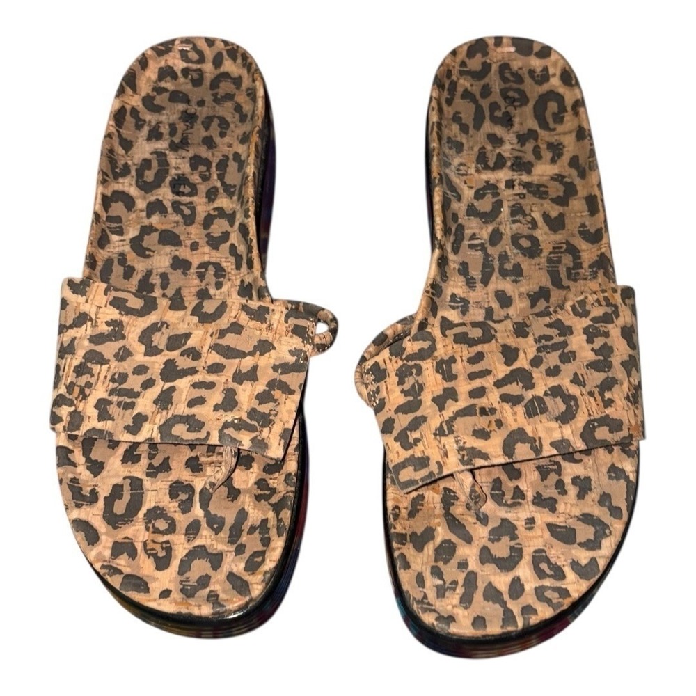 Donald Pliner sz 11 FIFI Leopard Sandals in Excellent condition!